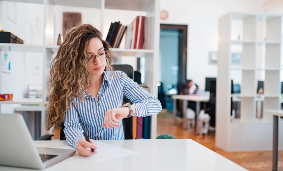 İmplant Tedavisi Ne Kadar Sürer? Kaç Ayda Tamamlanır?