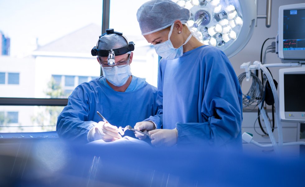 Genel Aneztezi İle İmplant Tedavisi